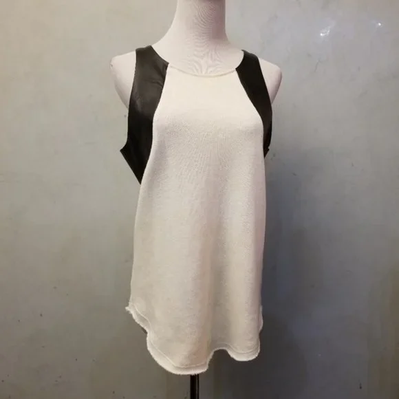 Townsen 100% Lamb leather detail top women's size Medium (H7)